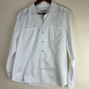 Chico’s Platinum Woman’s Size 2 100% Cotton White Shiny Button Up Long Sleeve